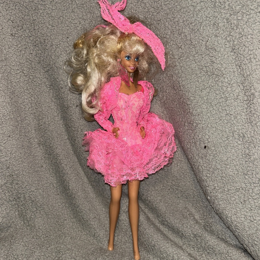 Vintage Barbie 1990 Light And Lace Crimped Bonde Hair Doll Earrings Shoes E2